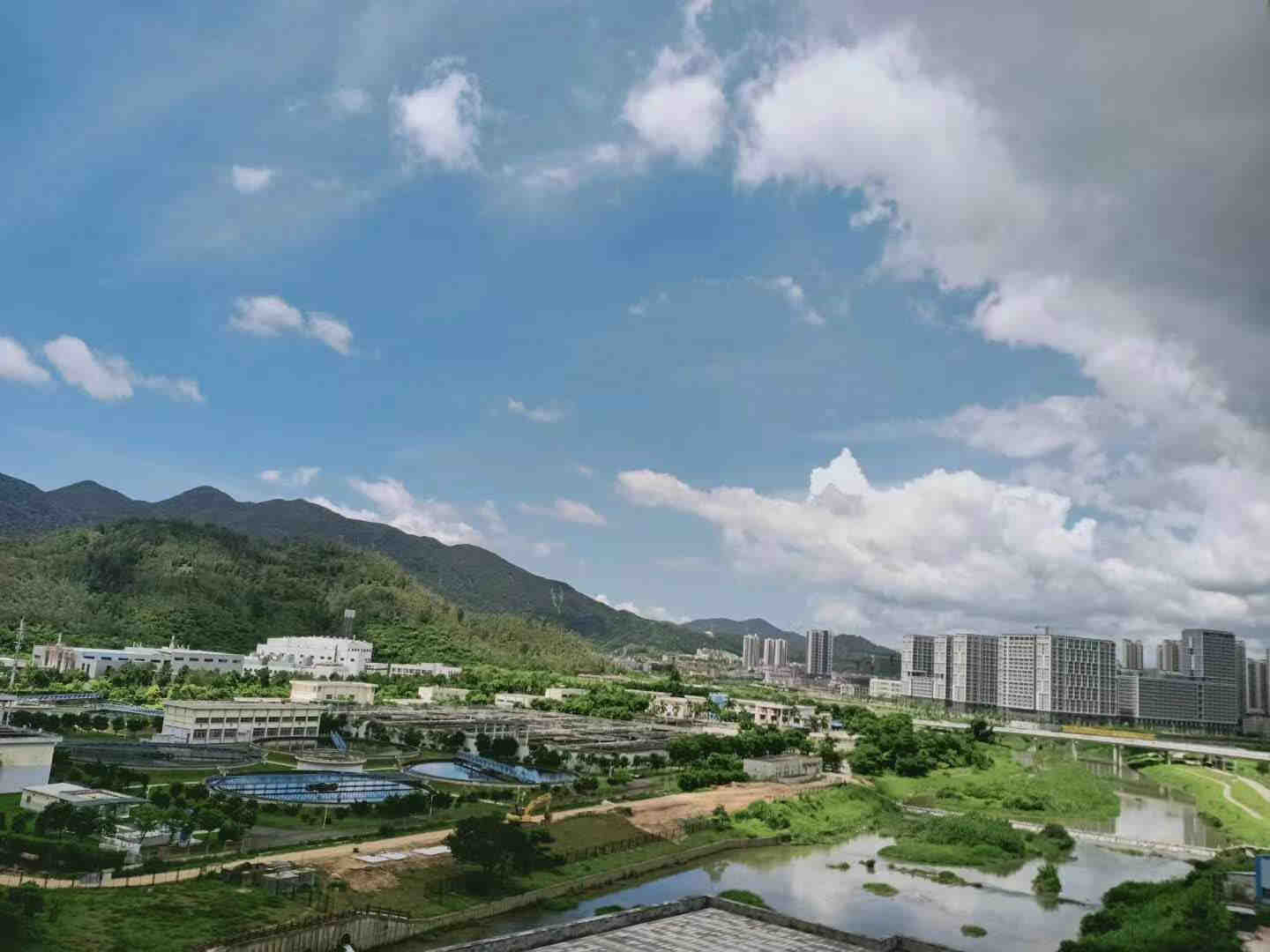 深圳坪山《江南豪苑》小产权房 地铁口物业 楼下湿地公园 均价6500元