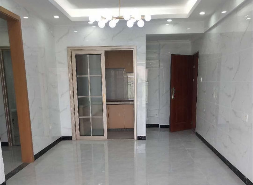 东莞东坑镇中心《四季豪苑》2栋统建楼出售，免费停车位，超高使用率