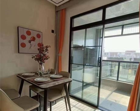 龙华观澜章阁小产权房《翡翠华庭》路边第一排，停车方便，总价28.8万起