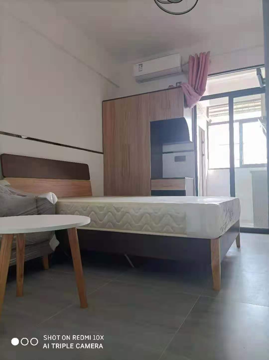 d984005d81b64dc7a2fd6f027a607f8