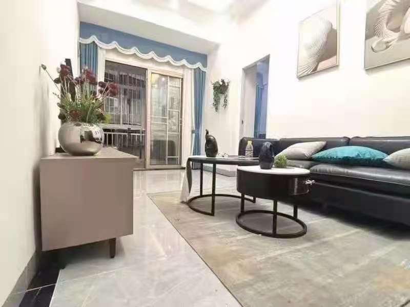 龙华清湖小产权房《清湖花园里》户户大阳台精装修，4号线地铁口400米