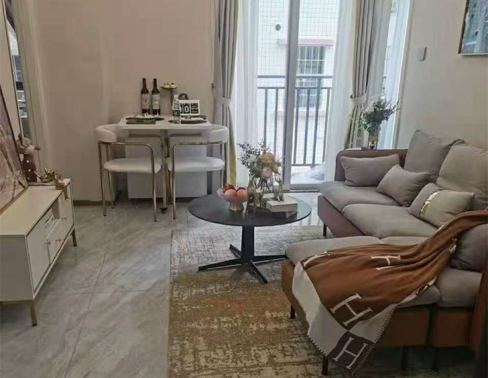 光明长圳地铁口物业《8号公馆》精装修小产权房，带天燃气和独立阳台，分期5年