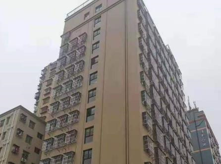 宝安西乡海滨新村《红树林花园》 零距离西湾红树林公园 大型停车场，车位充足