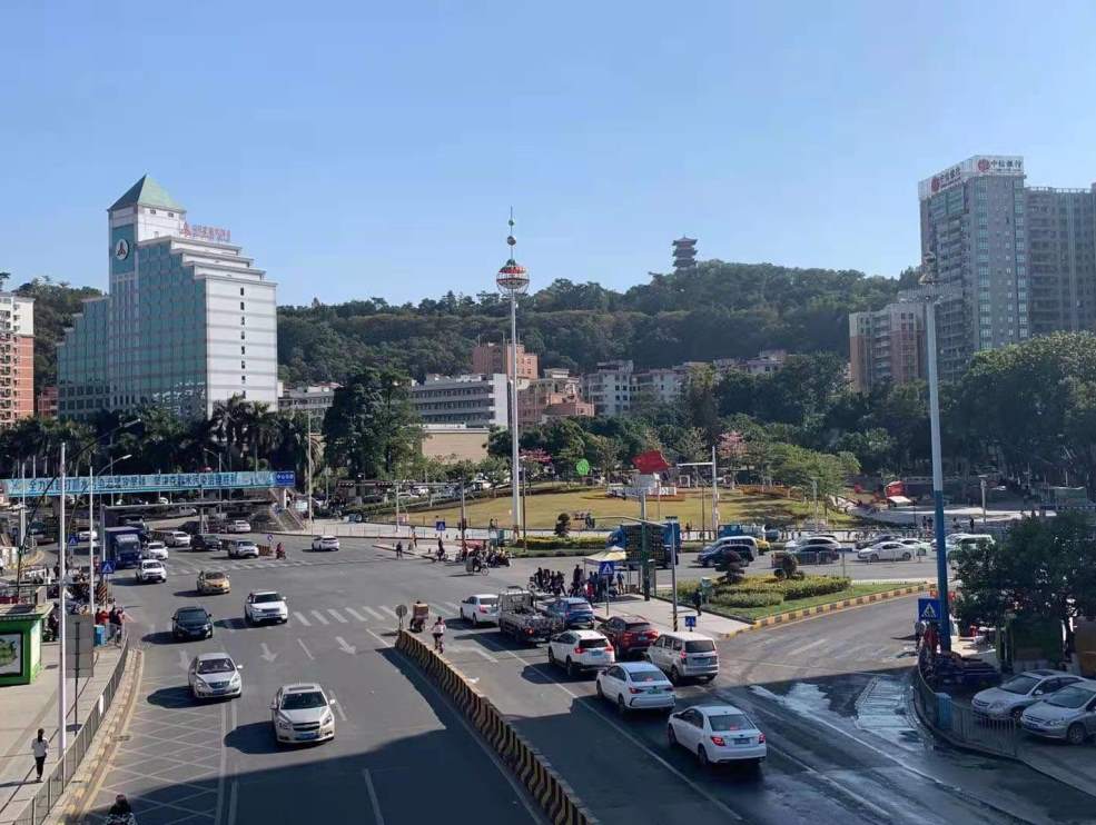 凤岗浸校塘小产权楼盘《都市新城》深圳外环高速出口200米，三房总价52.8万起