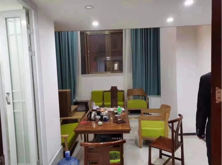 罗湖洪湖公园旁红本商品房《罗湖公寓》不限购，70年产权精装公寓，总价100万起