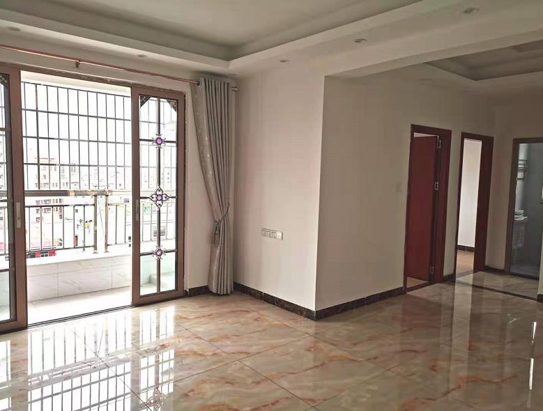 东莞大朗佛子凹小产权房《大朗花园》R1号线地铁口零距离，70年产权！