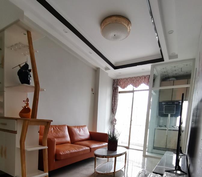 龙岗南联地铁站新开楼盘《龙峰雅居》带天然气的精装小产权房，停车方便，总价38.8起