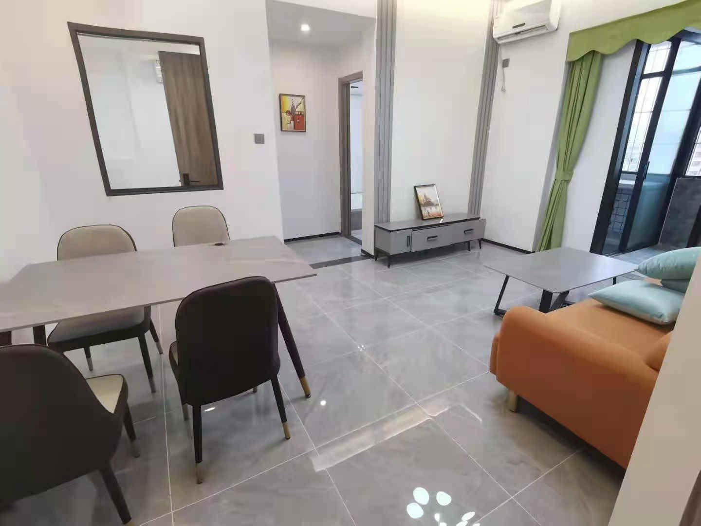 龙华清湖地铁口新盘《清湖豪苑》精装修小产权，户户大阳台，拎包入住，首付21.8万起