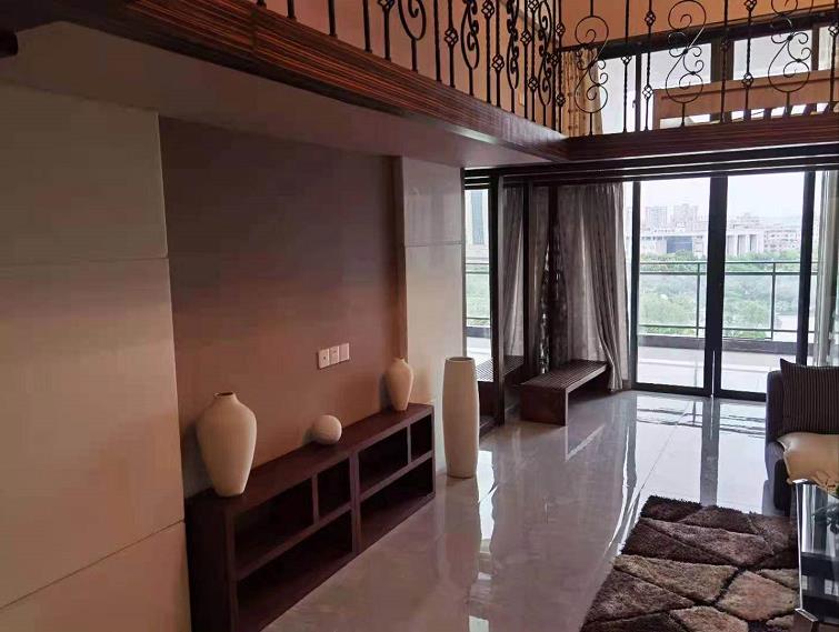 东莞大岭山品质住宅大盘《街头领域》中心区产权房，大岭山广场零距离，办公居家都可以，均价8800元