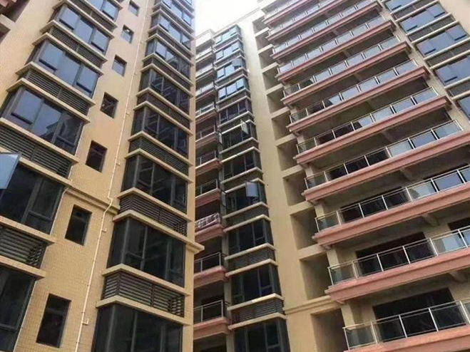 东莞虎门怀德6栋大型花园统建楼《招商学府二期》自带停车场和天燃气 均价4180元起