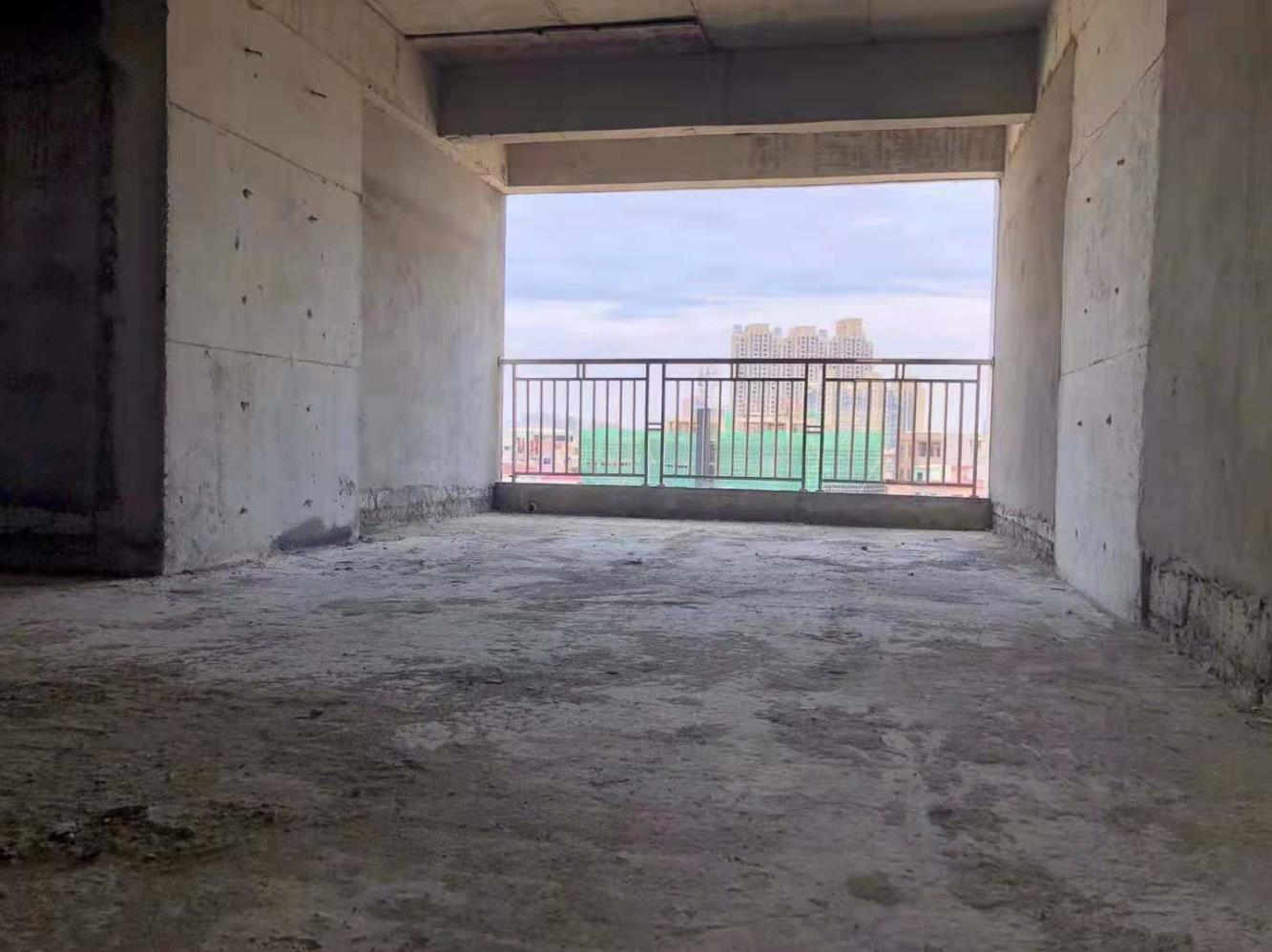 大岭山下高田小产权房《君悦豪庭》户户大阳台，首付3成，分期8年