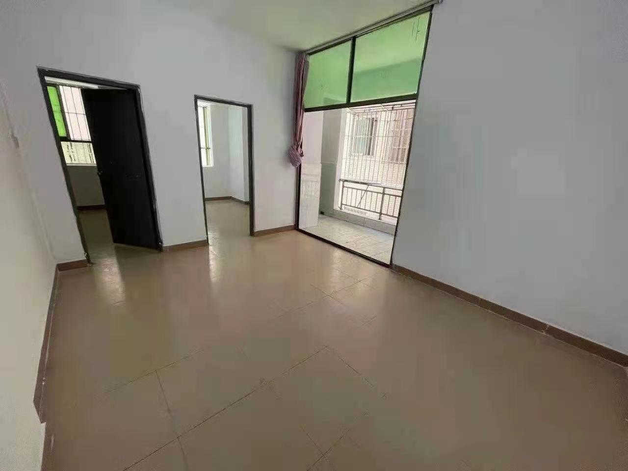 龙华民治油松水斗《幸福居》属于旧改拆迁房，原始户型停车方便 总价61.8万起