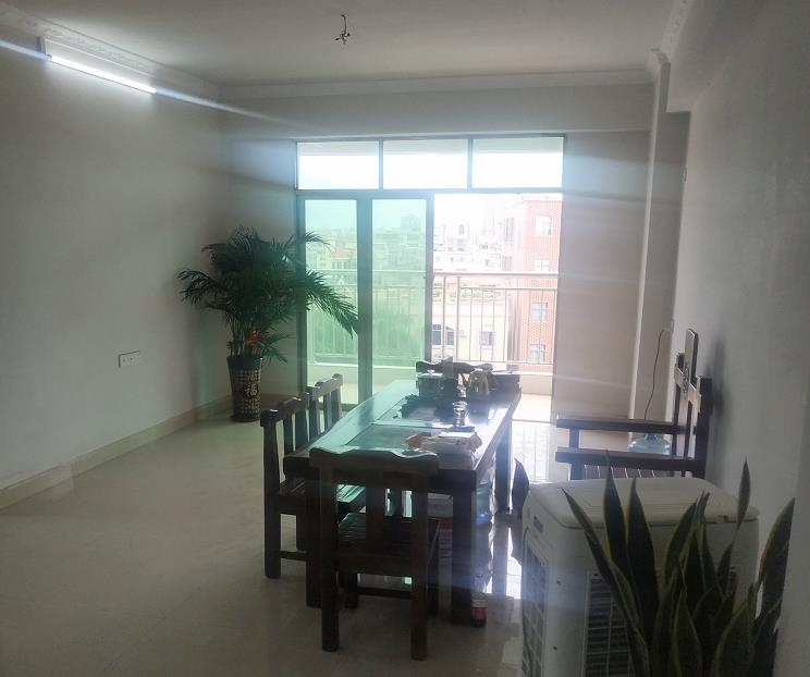 东莞常平袁山贝小产权房《松湖雅居乐》首付3万起，安家东莞常平，楼下自带停车位