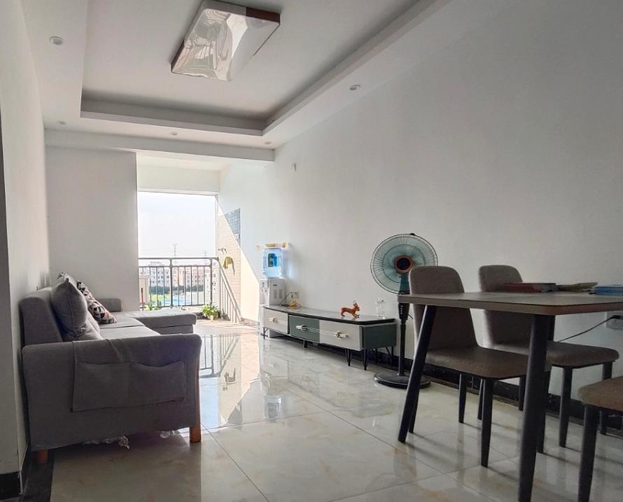 东莞虎门南栅小产权房《鎏金大厦》沿江高速出口500米，路边第一排，楼下停车位