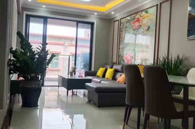 横岗16号线龙兴地铁口200米《地铁上城》原始精装户型，总价99.8万起