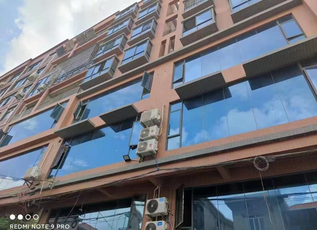 寮步田心大街小产权房《中心花园》均价4800元起，大三房户型，可分期2年