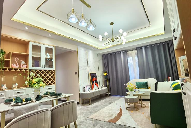 常平还珠沥6栋花园统建楼《松湖万象城》发绿本 带停车场，一线江景房