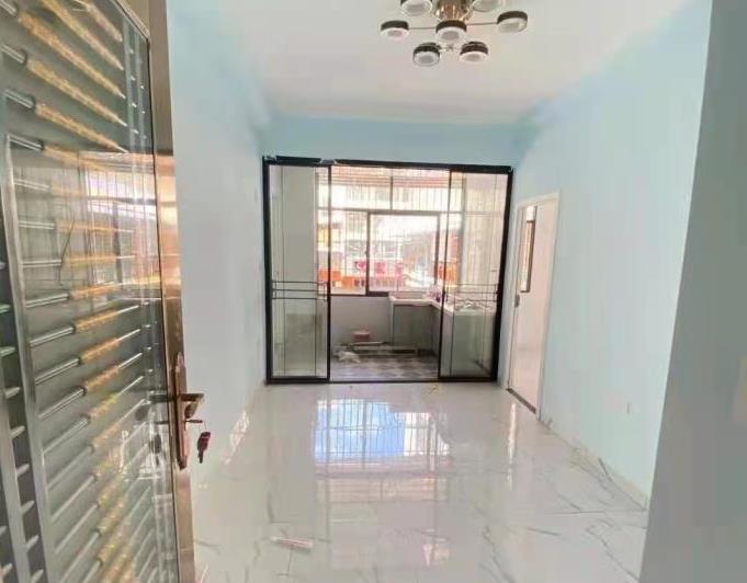 西乡流塘地铁站小产权房《流塘一号》通燃气 永久性产权 总价76.8万起