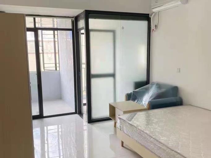 东莞长安沙头最新小产权房《东方公馆》3栋300套大盘，9.8万每套起，分期8年