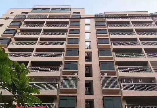 东莞厚街高铁站白濠小产权房《白濠公馆》开发商大甩卖，楼盘带停车场 单价3980元任选！