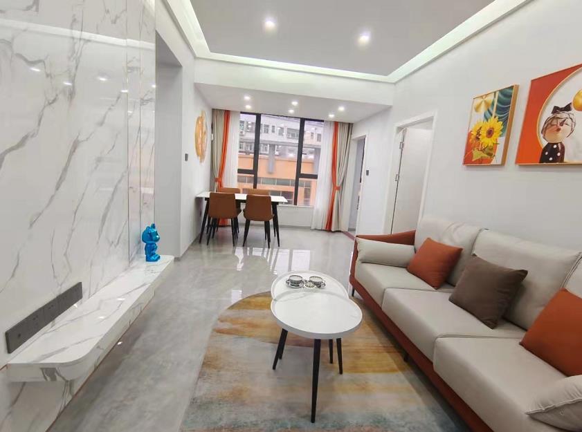 龙岗小产权房价格便宜《龙西壹号》两房和三房都有，电梯精装修现房