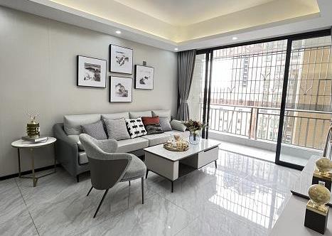 光明塘尾3栋大规模封闭式小区（地铁名城）原始户型，豪华装修，分期6年