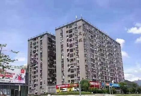 布吉上水径小产权房（布龙城）700户大型统建楼，精装修原始户型，带停车场和天然气