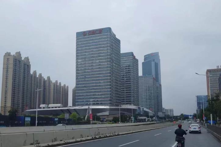 厚街河田小产权房（喜登国际）精装修楼盘，永久性产权 停车免费