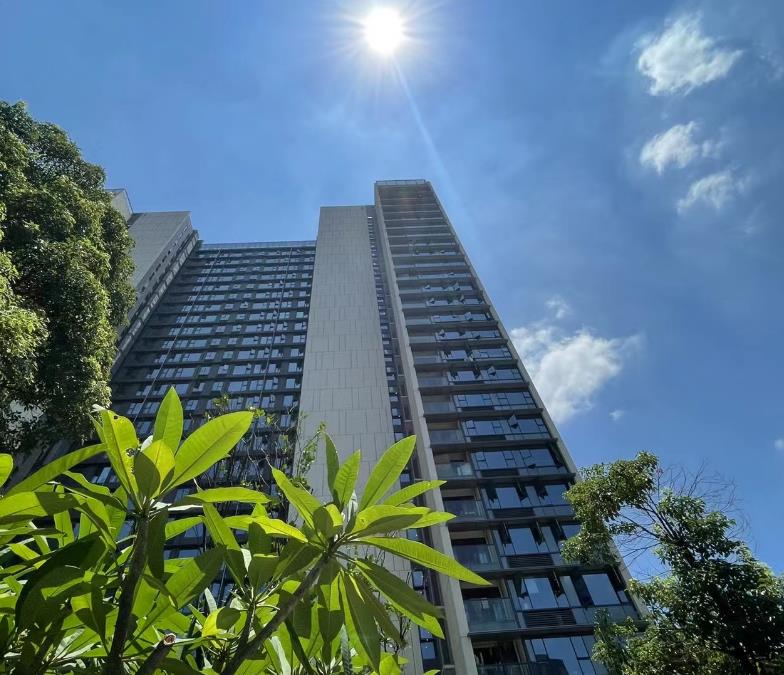 《印象天地》龙华观澜黎光9栋大型花园房，通燃气 现房 三房总价80万