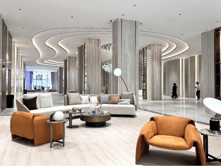 《云湖国际》大岭山镇中心标杆项目，4栋小区带停车场 通燃气 还送精装修！