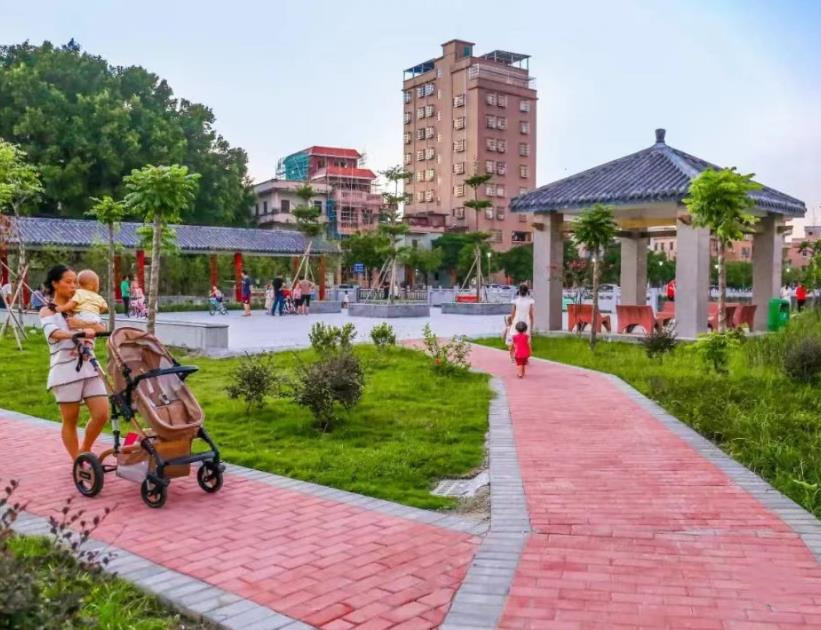 《湖畔花园》石碣终于有小产权房卖了，户户发绿本 楼下带停车场 总价33.8万任选