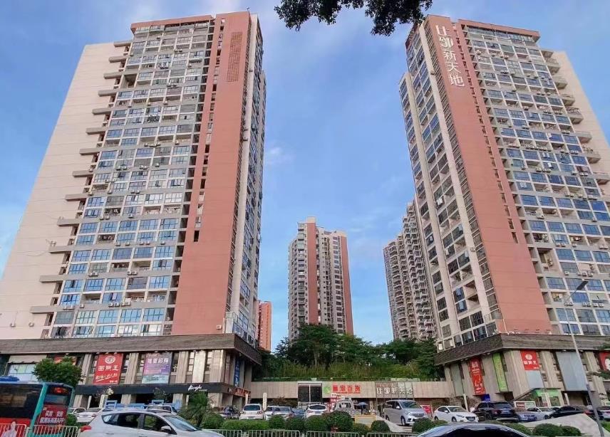 《福城家园》龙华观澜茜坑地铁口，电梯原始户型，两房三房四房都有