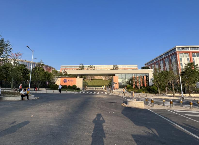 《澜湖大厦》凤岗五联带精装修的小产权房，总价35.8万起