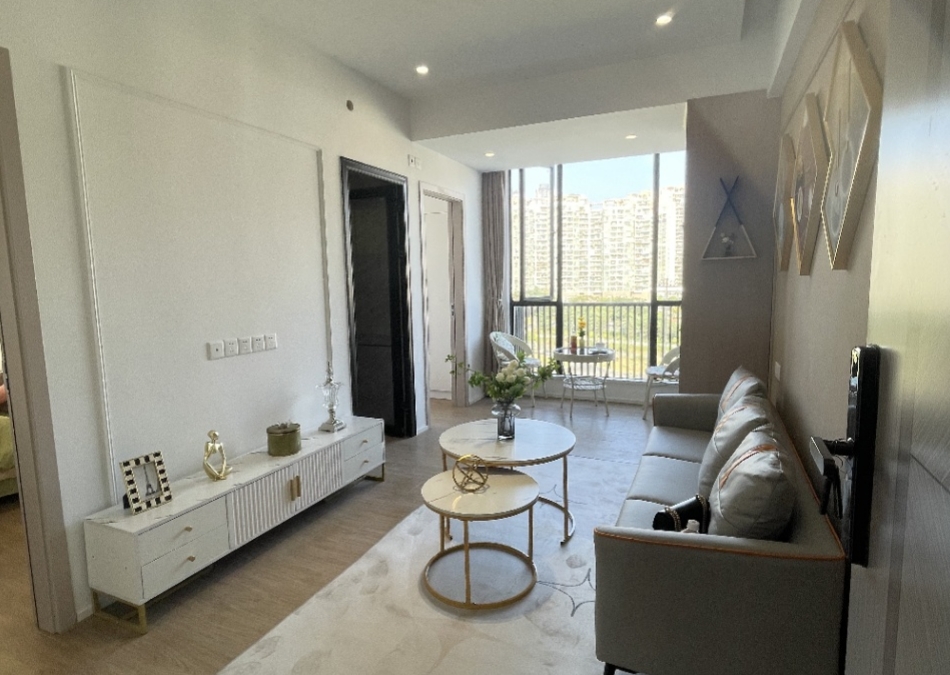 《民治公园府》民治横岭民水民电的房子，民治地铁口400米，可以落户上学 通燃气