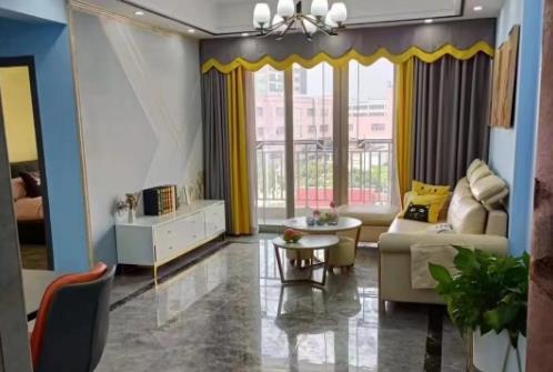 《滨海花园里》东莞长安4栋规模小区，轻轨口物业 精装现房 总价15.8万起