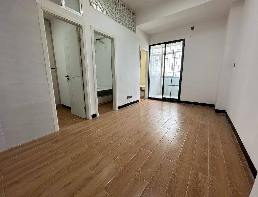 《共和花园》龙华壹城中心对面，便宜优惠的房子，总价29.8万起