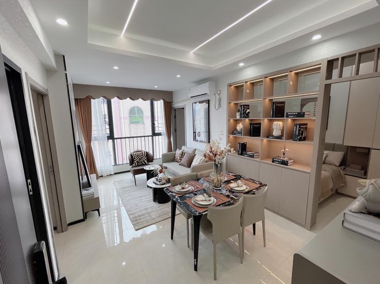 《碧湖花园》石岩陌上花园旁，6栋大型小区，总价32.8万起一套